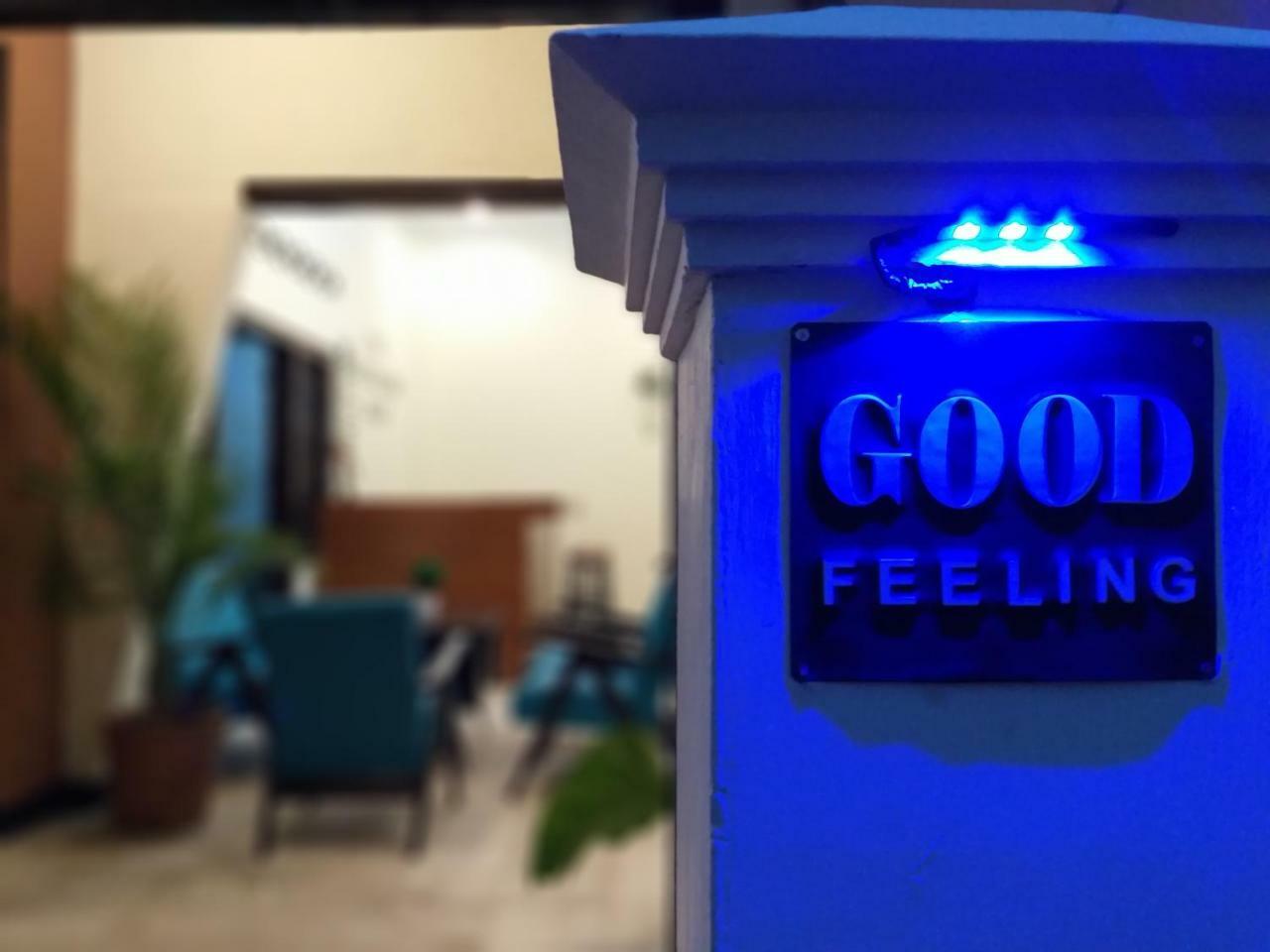 バニュワンギ Good Feelingホステル エクステリア 写真